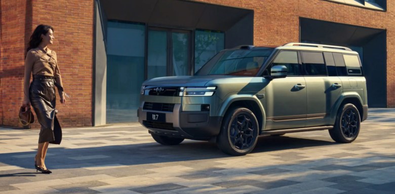 腾势、方程豹持续热销 比亚迪高端化迎来“加速度”