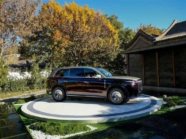 全铝底盘+三腔空悬！岚图泰山官宣11月18日上市，叫板理想L9、问界M9