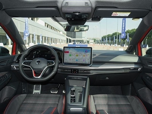 涨价2000元，减配真皮方向盘，新款高尔夫GTI还香吗？