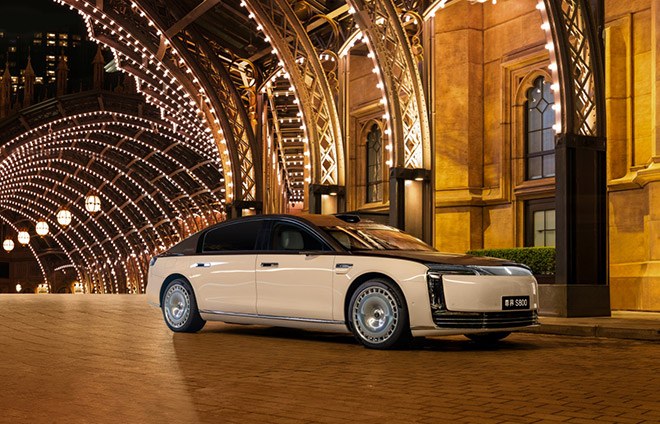 解读尊界S800“一车带全链”背后的产业升维密码