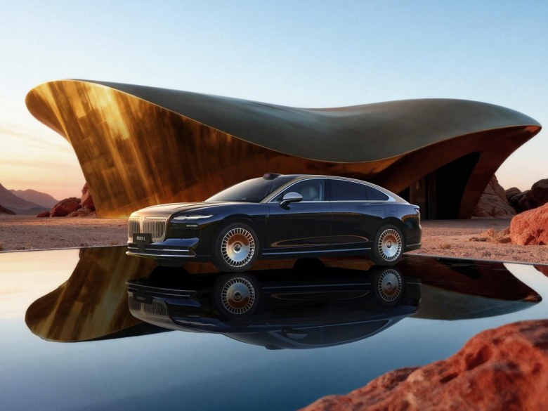 华为全家桶上车+全域800V！岚图追光L上市27.99万起