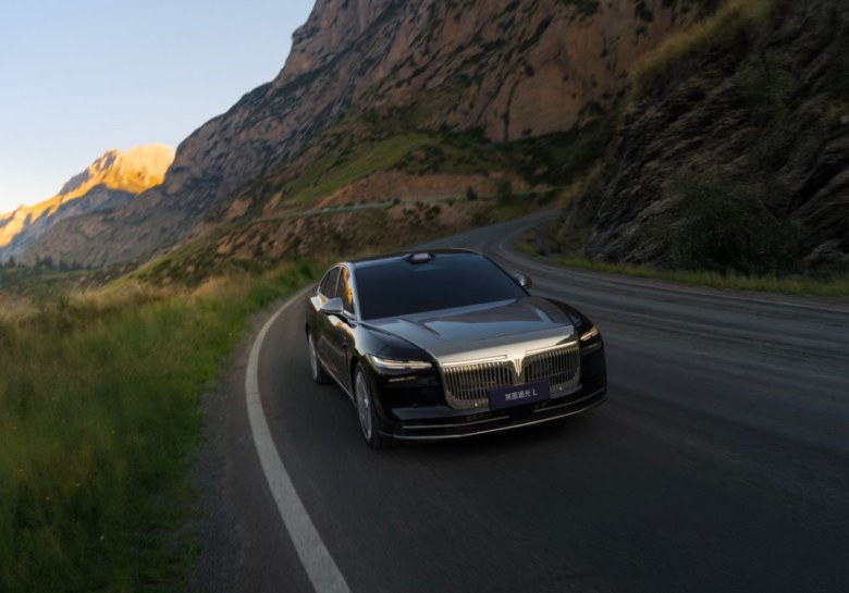 纯电续航410公里！岚图追光L上市，售价27.99万起！