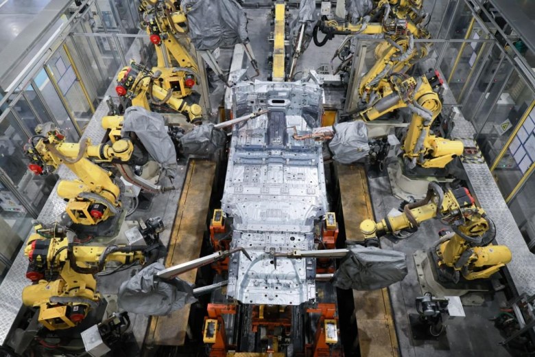 BBA车主集体倒戈？岚图泰山撕开中国豪华车新标签