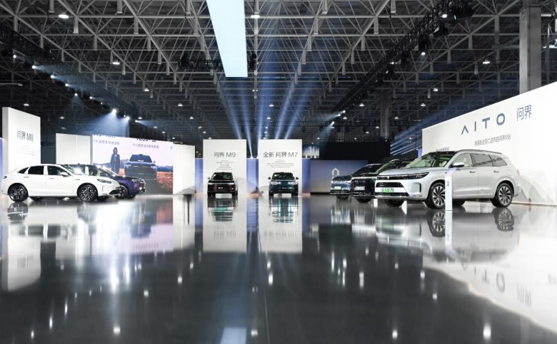 问界百万辆下线，赛力斯靠“借魂”跻身中国车企三强