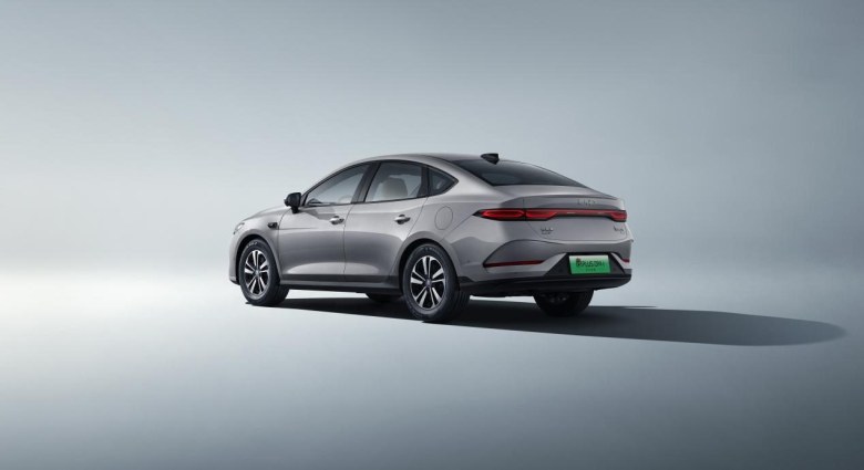 8.98万起！2026款秦家族DM-i 210KM长续航版上市