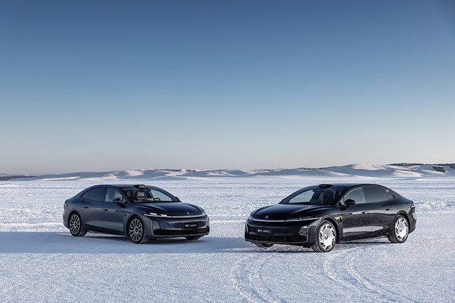 冰雪上的稳控实力派 昊铂A800三电机四驱带来顶级驾驶享受