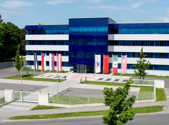 辛相博担任 ZKW 集团新任首席财务官