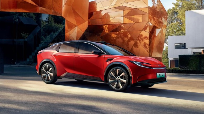 限时9.38万元起，一汽丰田bZ双车焕新发布