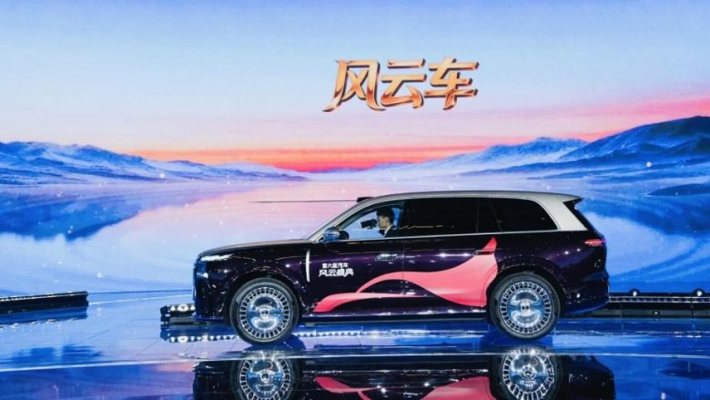 央视权威认证！岚图泰山斩获“2025 风云车”