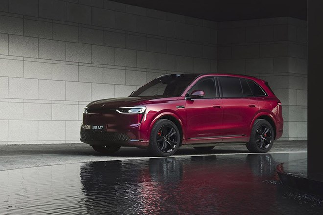 全新问界M7交付超十万