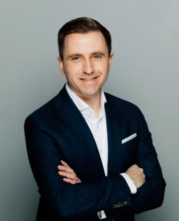 梅赛德斯-奔驰中国人事变动：段建军离任，李德思接棒！