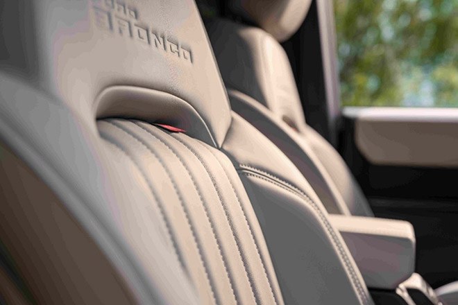 绗缝工艺皮质座椅