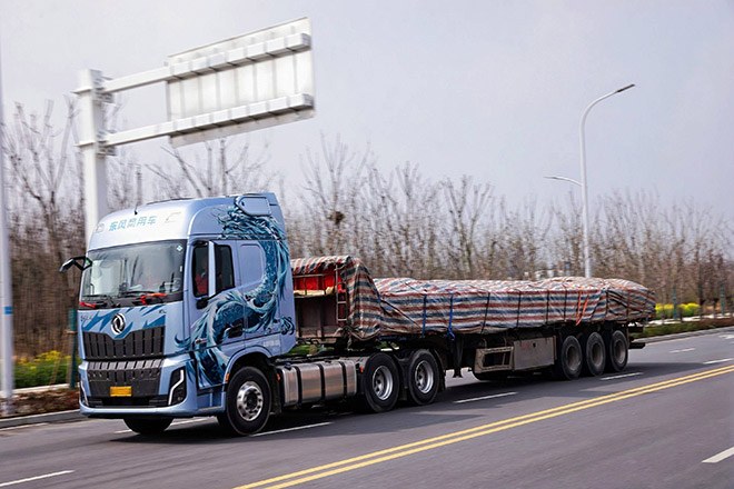 实况试驾东风天龙新KL，硬核实测龙擎3.0⁺真实力