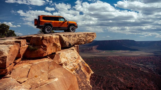 纵横G700登顶摩押世界之巅