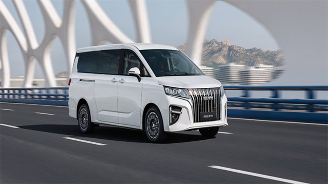 10万级自动挡MPV 2026款锐胜王牌M7