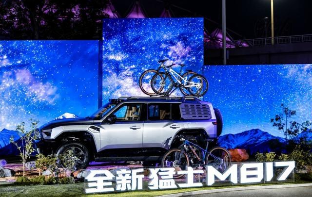 29.99万起，猛士M817杀入坦克500、豹8的腹地，硬派越野要变天？