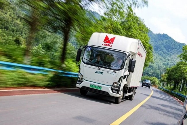 城配生意看周转 江铃E路达Max宽体大电量大续航大装载